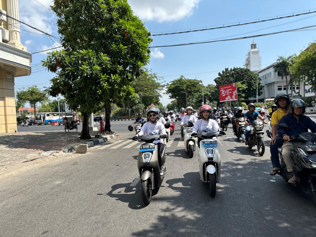 Perempuan Wajib Tau Hal Ini Agar #Cari_Aman Saat Naik Motor.